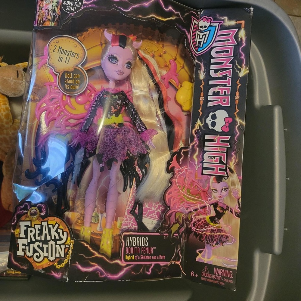 Monster High Bonita Femur Doll - Pink, Black, Yellow Highlights